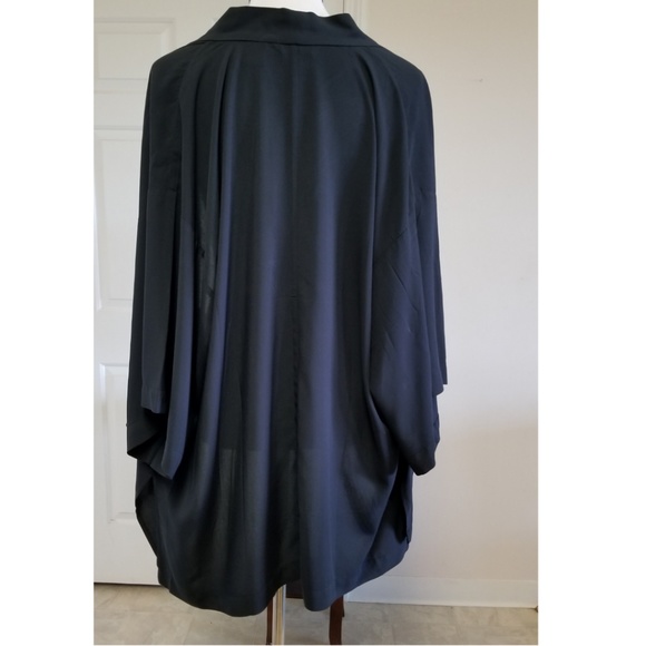 🆕️⬇️Levi's Black Palm Tree Print Embroidered Kimono - Picture 6 of 7